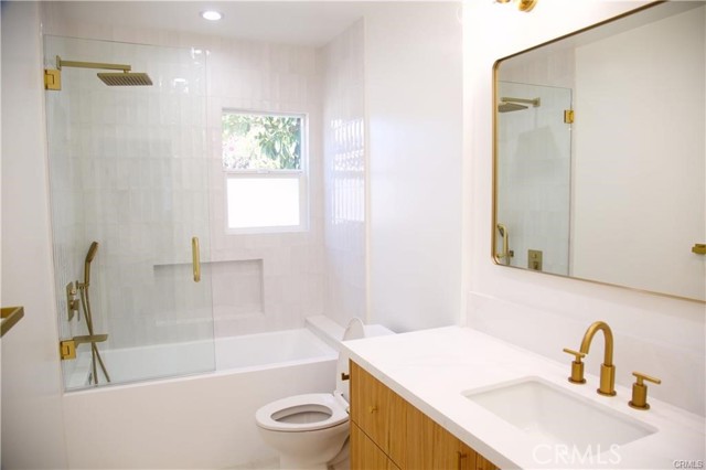 Detail Gallery Image 15 of 29 For 3637 Ashwood, Mar Vista,  CA 90066 - 3 Beds | 3 Baths