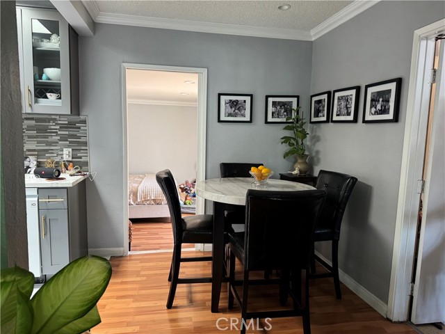 Detail Gallery Image 4 of 21 For 10537 Richlee Ave, South Gate,  CA 90280 - 3 Beds | 2 Baths