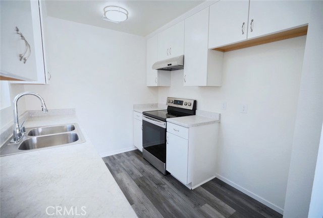 21712 Brookhurst Street, Huntington Beach CA: https://media.crmls.org/medias/778897f6-2113-4b82-89de-a677c9a62726.jpg