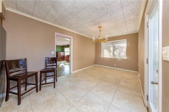 Detail Gallery Image 8 of 17 For 19937 Parthenia St, Northridge,  CA 91324 - 3 Beds | 2 Baths