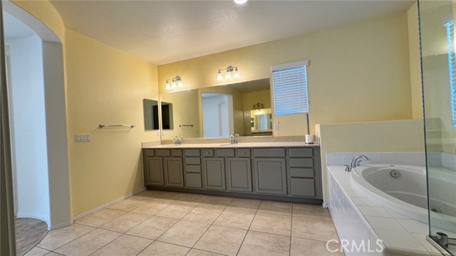 Detail Gallery Image 34 of 52 For 37361 Paintbrush Dr, Palmdale,  CA 93551 - 5 Beds | 3 Baths