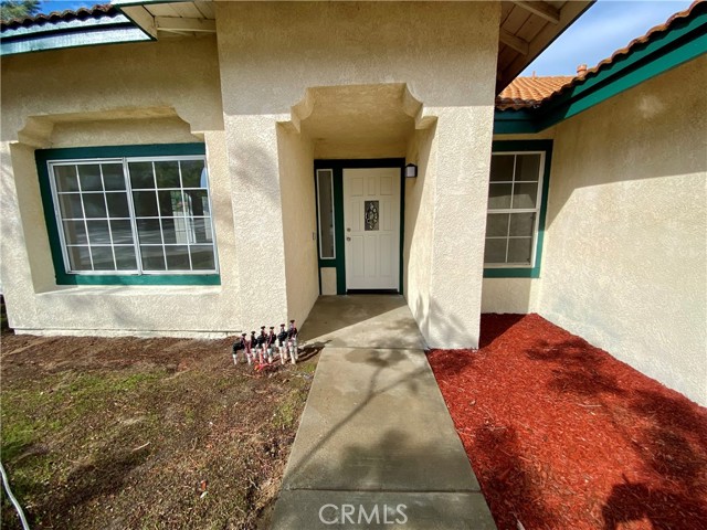 Detail Gallery Image 4 of 43 For 22598 Moralia Dr, Moreno Valley,  CA 92557 - 4 Beds | 2 Baths