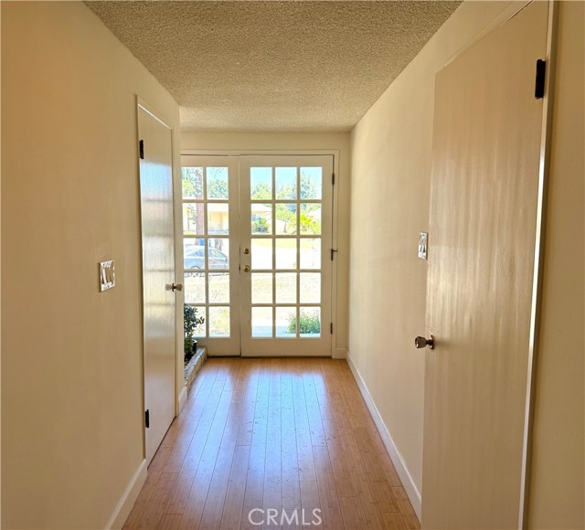 Detail Gallery Image 4 of 23 For 11153 Amigo Ave, Porter Ranch,  CA 91326 - 4 Beds | 2 Baths