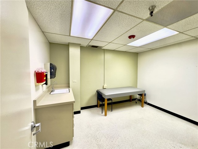 887 E 2nd Street, Pomona, California 91766, ,Commercial Lease,For Rent,887 E 2nd Street,CRIV25069785
