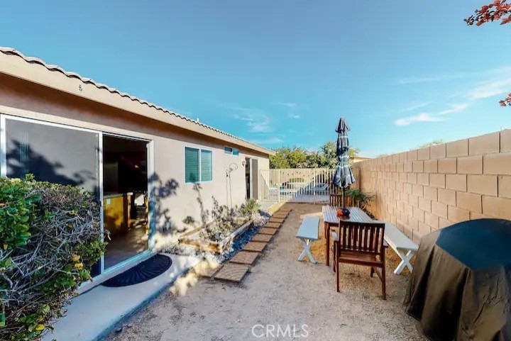 MLS #OC26132015 image #1