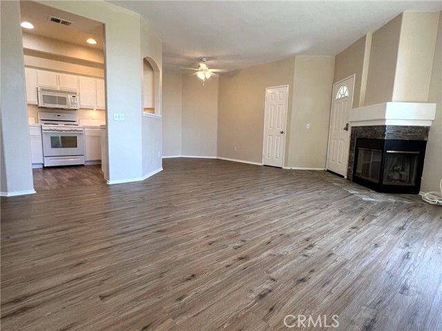7997 E Viewrim, Anaheim Hills CA: https://media.crmls.org/medias/778af54e-1f52-4acd-ae49-31ec5be338c3.jpg