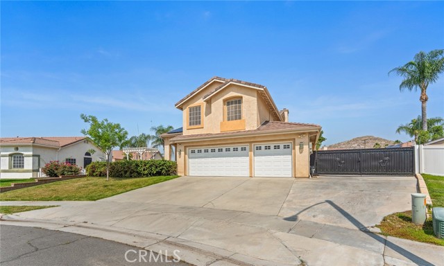 669 Liverpool Street, Hemet CA: https://media.crmls.org/medias/778d225f-c343-4f7c-9efe-ac2eaa2ce762.jpg