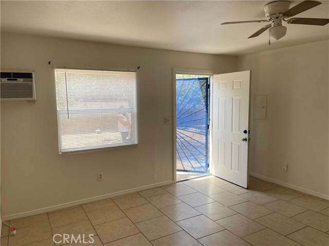 Detail Gallery Image 2 of 17 For 316 Maxine Ave, Barstow,  CA 92311 - 2 Beds | 1 Baths