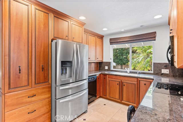 12172 Woodlawn Avenue, North Tustin CA: https://media.crmls.org/medias/778dcd52-a920-46c7-b943-32083a07c98e.jpg