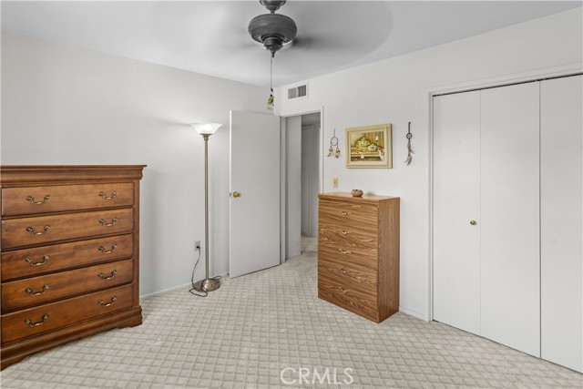 Detail Gallery Image 8 of 20 For 504 Pebble Beach Dr, Bakersfield,  CA 93309 - 2 Beds | 1 Baths