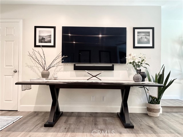 1212 Dover Drive, Newport Beach CA: https://media.crmls.org/medias/778f35c5-ed47-4c63-9d90-fe668693f84d.jpg