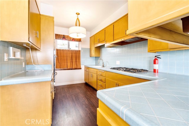 112 44th Street, Manhattan Beach, California 90266, ,Residential Income,Sold,44th,SB23094760