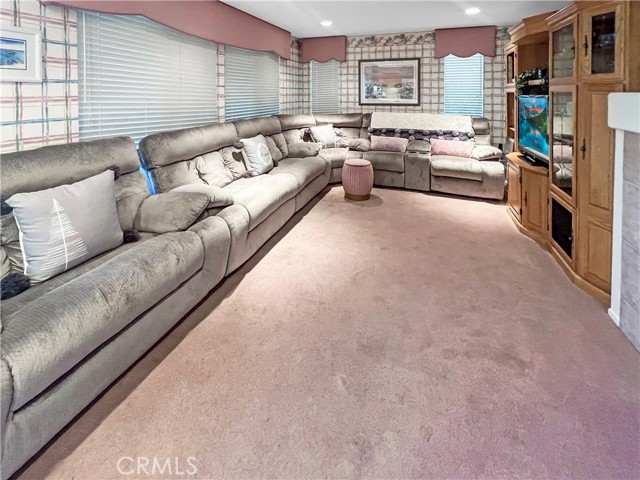 Detail Gallery Image 6 of 22 For 10 Palacio, Rancho Santa Margarita,  CA 92688 - 3 Beds | 2/1 Baths