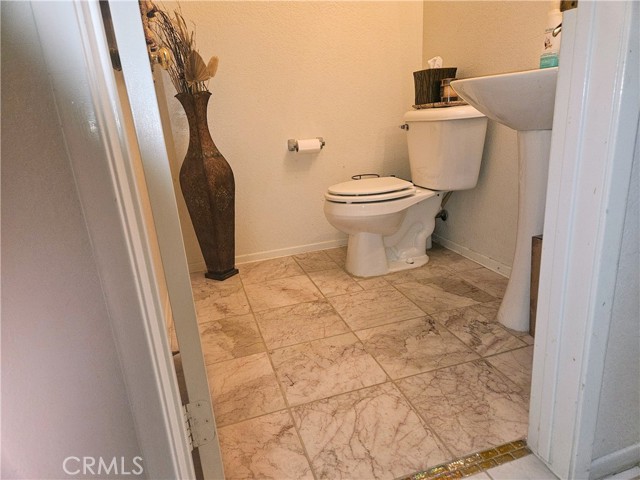 Detail Gallery Image 14 of 37 For 38737 Sunnyvale St, Palmdale,  CA 93551 - 3 Beds | 3 Baths