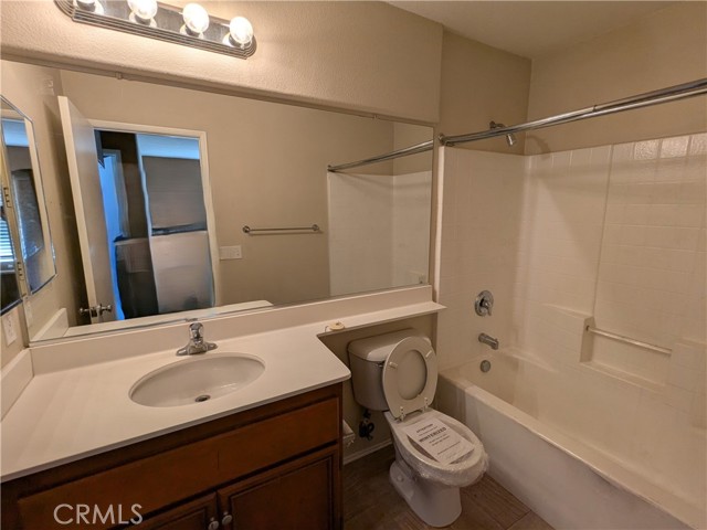 Detail Gallery Image 14 of 22 For 15243 Riverview, Victorville,  CA 92394 - 3 Beds | 2/1 Baths