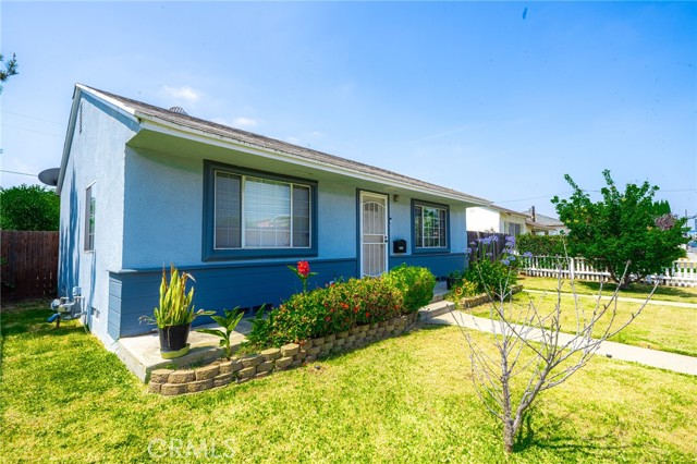 13018 Rosecrans Avenue, Norwalk CA: https://media.crmls.org/medias/7792b2a5-307e-42d1-bca7-63385f7afbaa.jpg