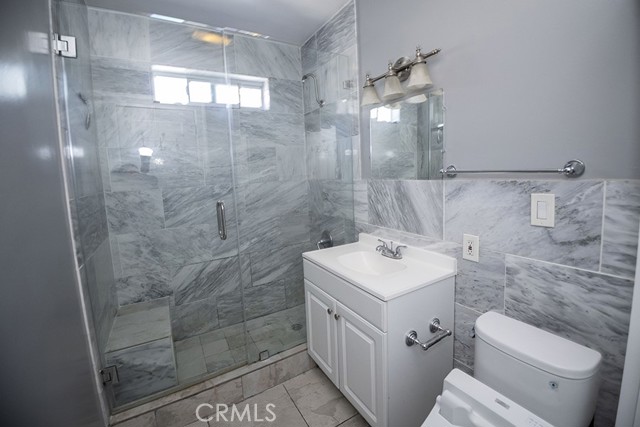 Detail Gallery Image 27 of 34 For 11343 Missouri Ave, Los Angeles,  CA 90025 - 4 Beds | 3 Baths