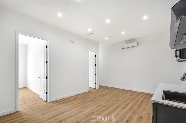 Detail Gallery Image 30 of 33 For 5512 Long Beach Bld, Long Beach,  CA 90805 - – Beds | – Baths