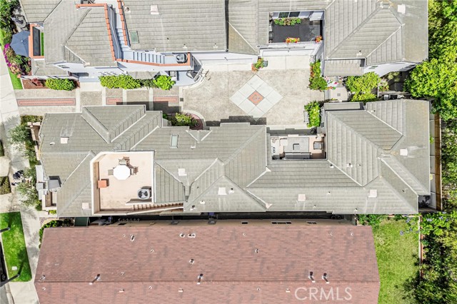 1034 Isabella Avenue, Coronado CA: https://media.crmls.org/medias/7794566f-5d1c-4b29-b4ea-6634544ad156.jpg