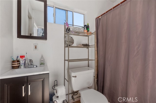 3428 Fletcher Drive, Los Angeles CA: https://media.crmls.org/medias/77947fba-5c32-49c5-b13f-f229b52342fb.jpg