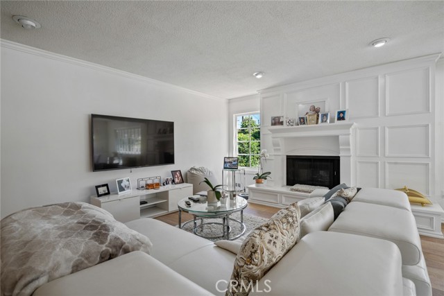 Detail Gallery Image 21 of 53 For 4420 Conchita, Tarzana,  CA 91356 - 4 Beds | 3 Baths