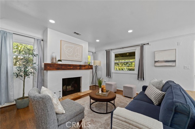 Detail Gallery Image 2 of 58 For 1697 N Allen, Pasadena,  CA 91104 - 4 Beds | 4 Baths