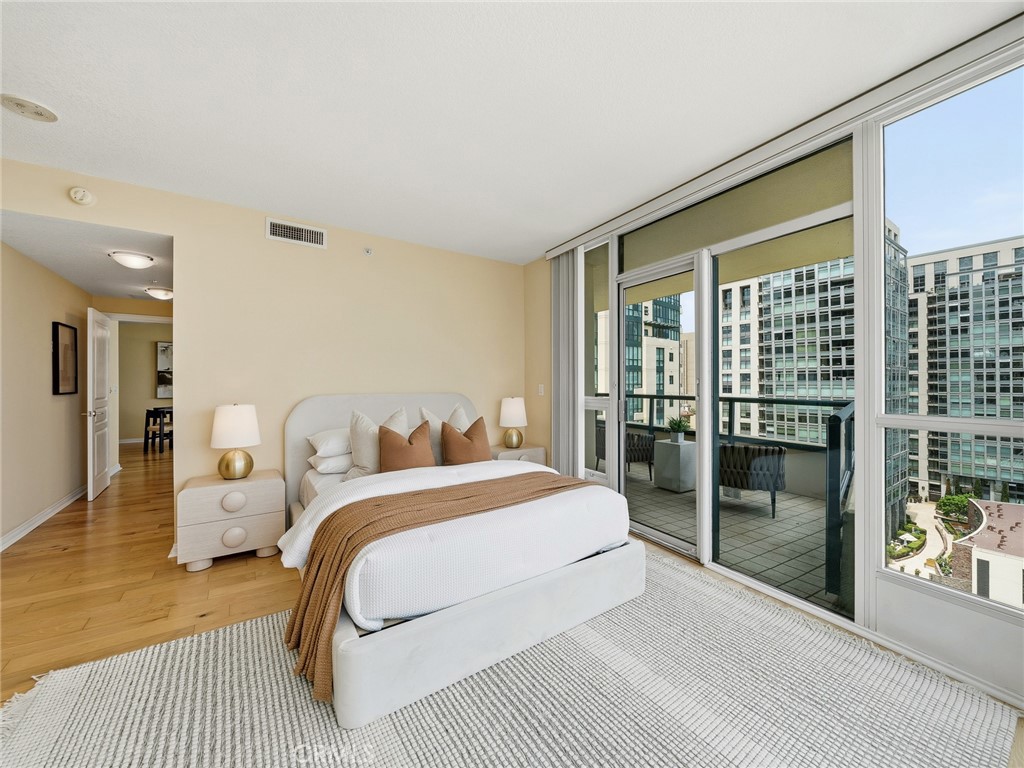 510 1st Ave - photo 18