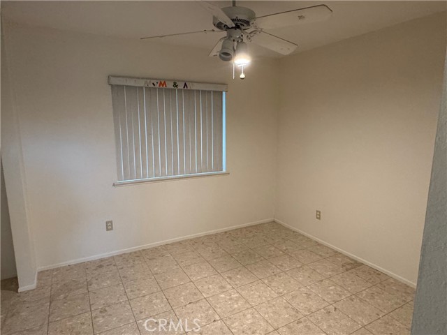 Detail Gallery Image 4 of 19 For 1731 Starboard Way, Perris,  CA 92571 - 3 Beds | 2 Baths