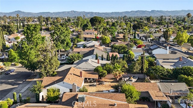 Detail Gallery Image 16 of 73 For 7057 Babcock Ave, North Hollywood,  CA 91605 - 3 Beds | 2 Baths