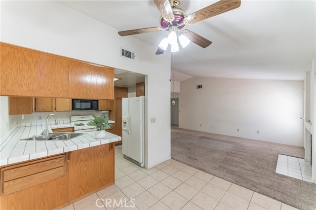 Detail Gallery Image 11 of 20 For 1434 Senator Way, San Jacinto,  CA 92583 - 2 Beds | 2 Baths