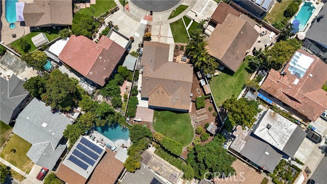 201 W Harvey Avenue, Santa Ana CA: https://media.crmls.org/medias/7796a8f6-18ae-4a6d-9105-c987a12d7fac.jpg