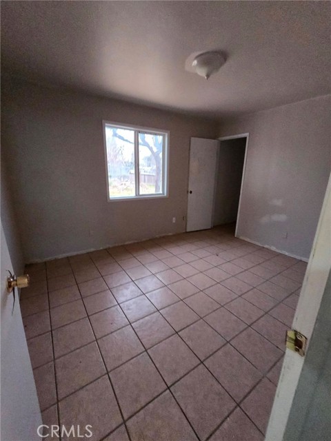 Detail Gallery Image 4 of 39 For 13920 Manakee, Clearlake,  CA 95422 - 5 Beds | 4/1 Baths