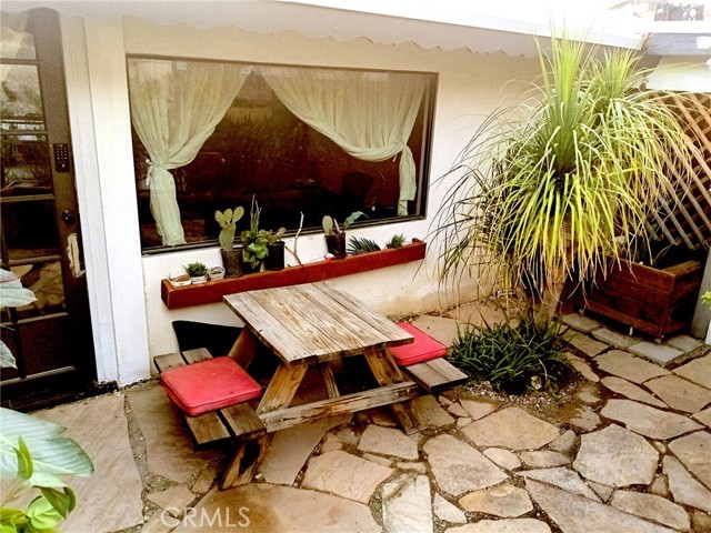 Detail Gallery Image 4 of 29 For 12273 Spruce, Desert Hot Springs,  CA 92240 - 4 Beds | 3/1 Baths