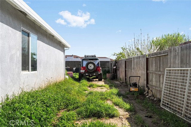 Image 28 of 37 For 3240 4th St  