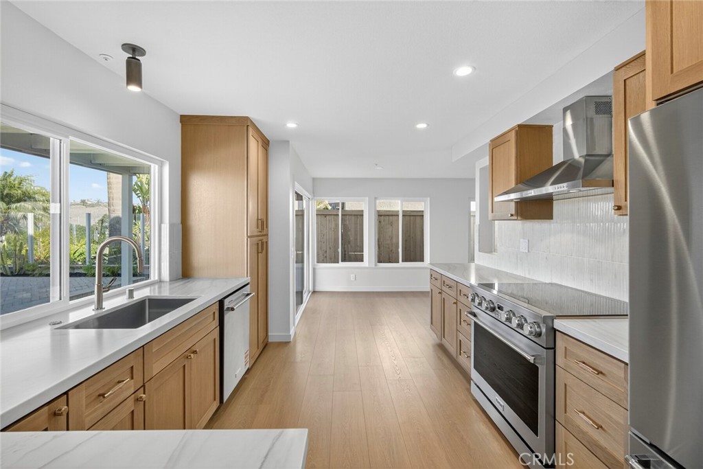 MLS #OC25245288 image #17