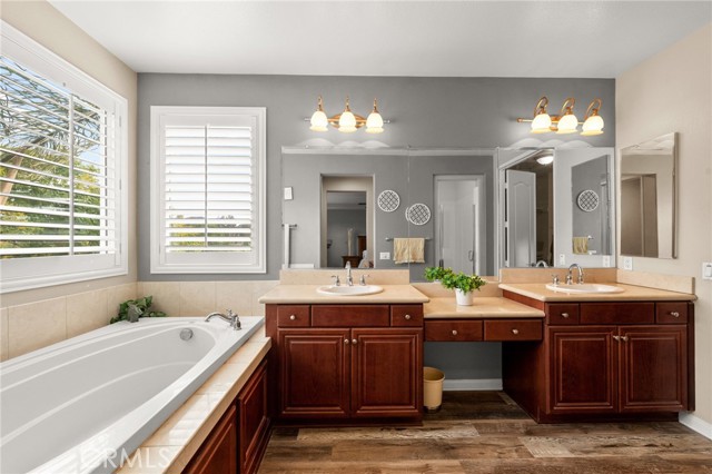 Detail Gallery Image 26 of 43 For 41812 Octavia Ct, Murrieta,  CA 92562 - 5 Beds | 4/1 Baths