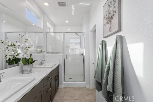 Detail Gallery Image 22 of 40 For 430 Transport, Tustin,  CA 92782 - 4 Beds | 3/1 Baths