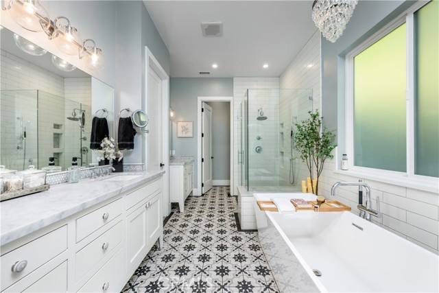 Detail Gallery Image 30 of 64 For 2318 Vista Grande, Vista,  CA 92084 - 5 Beds | 4 Baths