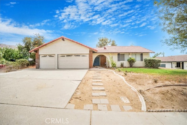 Detail Gallery Image 41 of 44 For 220 W Blaine St, Riverside,  CA 92507 - 5 Beds | 2 Baths