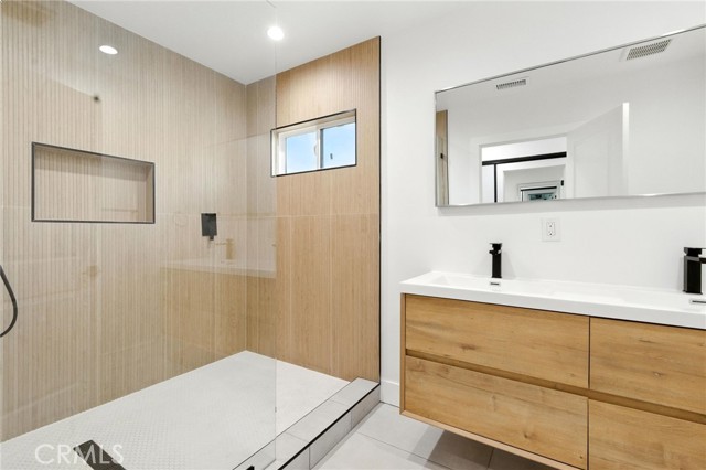 Detail Gallery Image 23 of 31 For 1849 W 66th St, Los Angeles,  CA 90047 - 3 Beds | 2 Baths