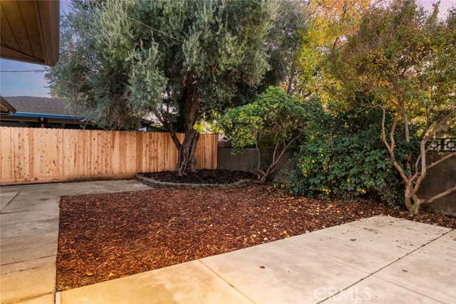 Detail Gallery Image 44 of 50 For 2 Kingston Cir, Chico,  CA 95926 - 3 Beds | 2 Baths