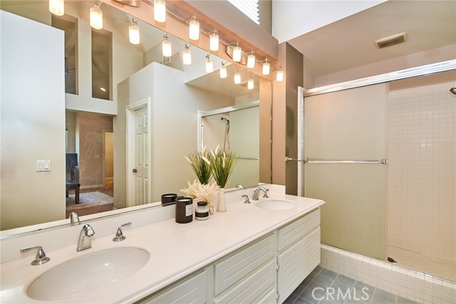 19 Las Cruces, Irvine CA: https://media.crmls.org/medias/779bfe46-08af-4bb8-a591-08a929c4ac95.jpg