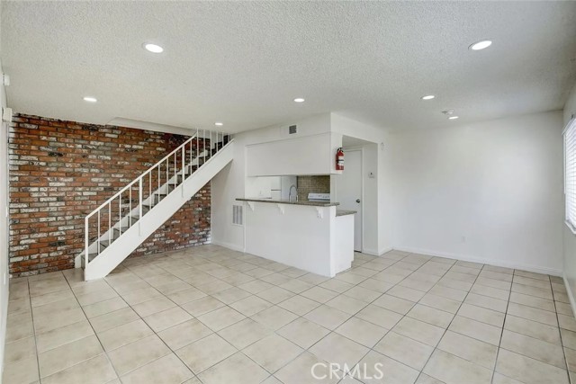 Detail Gallery Image 2 of 6 For 3521 Rainbow Ln, San Bernardino,  CA 92346 - 2 Beds | 1 Baths