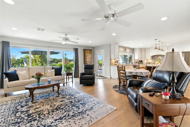 3526 Alder Place, Chino Hills CA: https://media.crmls.org/medias/779d65a0-3ec8-42be-af28-95d6925f1fd4.jpg