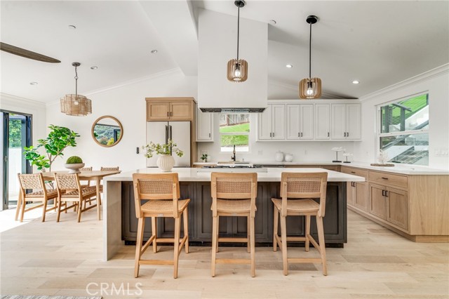 1480 Bluebird Canyon Drive, Laguna Beach CA: https://media.crmls.org/medias/779da3b7-faf2-4ee5-a132-5de328d64ecf.jpg