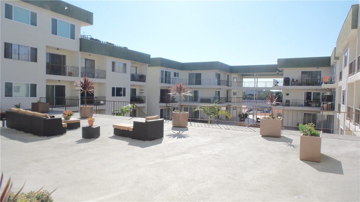 1600 Ardmore Avenue, Hermosa Beach, California 90254, 2 Bedrooms Bedrooms, ,1 BathroomBathrooms,Residential,Sold,Ardmore,SB17049040