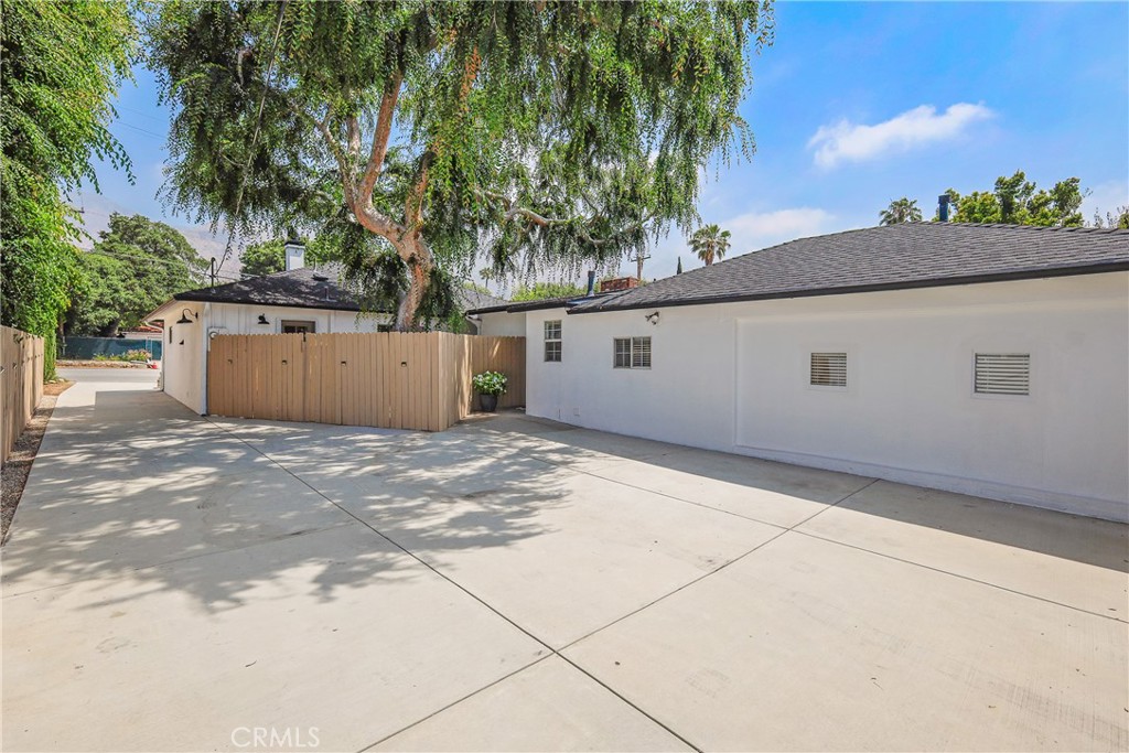2482 New York DriveAltadena img 18
