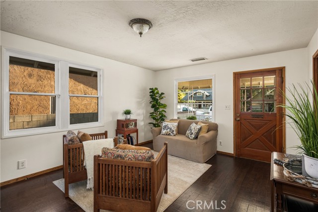 273 N Cleveland Street, Orange CA: https://media.crmls.org/medias/779f0501-80cd-421f-b7fa-dda86b61e3cf.jpg