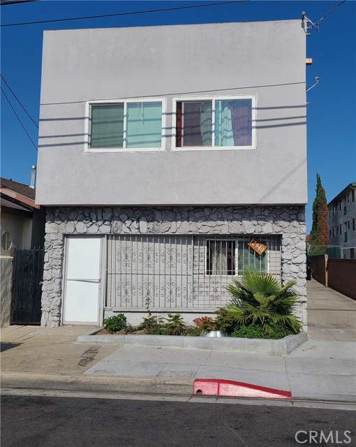 Detail Gallery Image 2 of 11 For 12940 Prairie Ave, Hawthorne,  CA 90250 - – Beds | – Baths