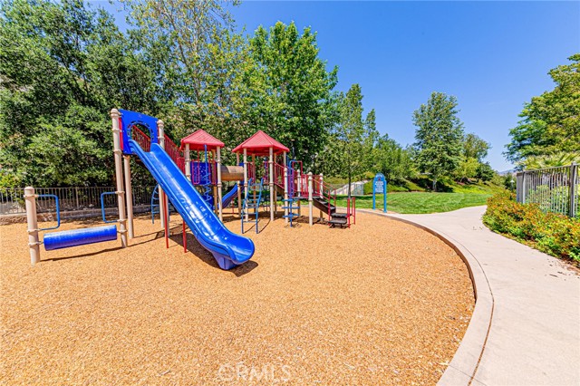 Detail Gallery Image 59 of 62 For 17730 Wren Dr, Canyon Country,  CA 91387 - 5 Beds | 3 Baths